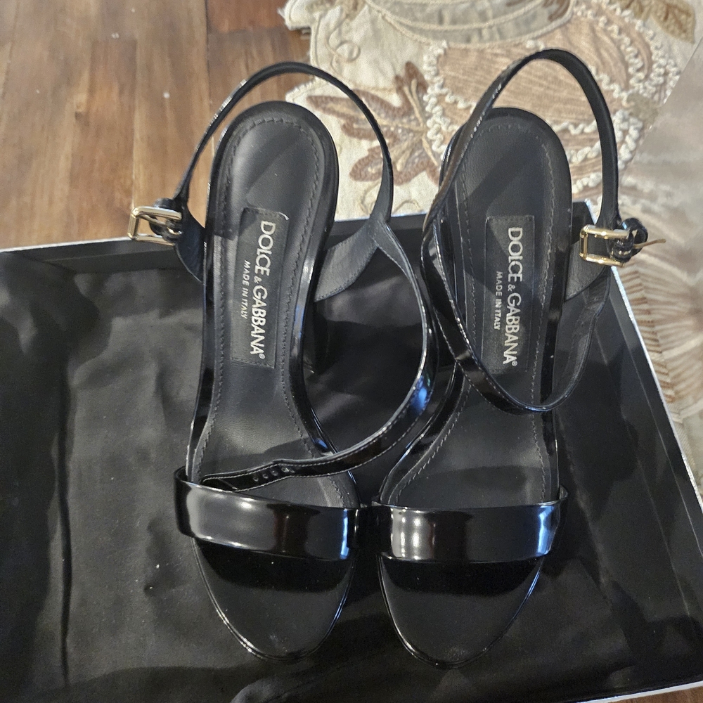 Dolce & Gabbana Plateform Heel *Authentic*